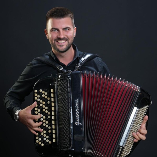 Borko Aničić i Bend